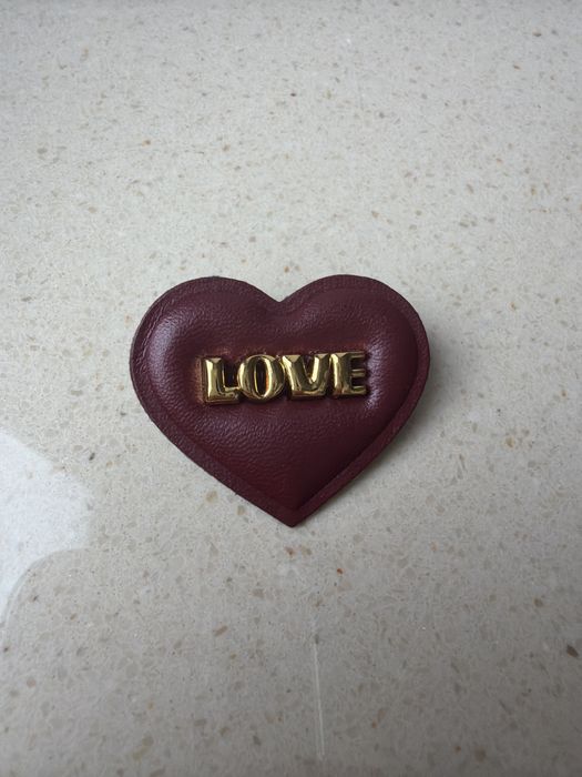 broszka serduszko czerwone na agrafce