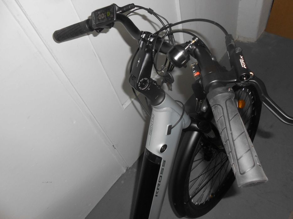 Rower elektryczny Kross miejski 28"