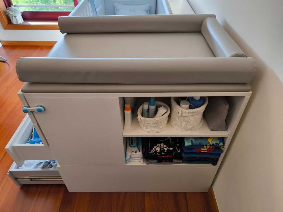 BERÇO CONVERTÍVEL de bebé + colchão + EXTRAS