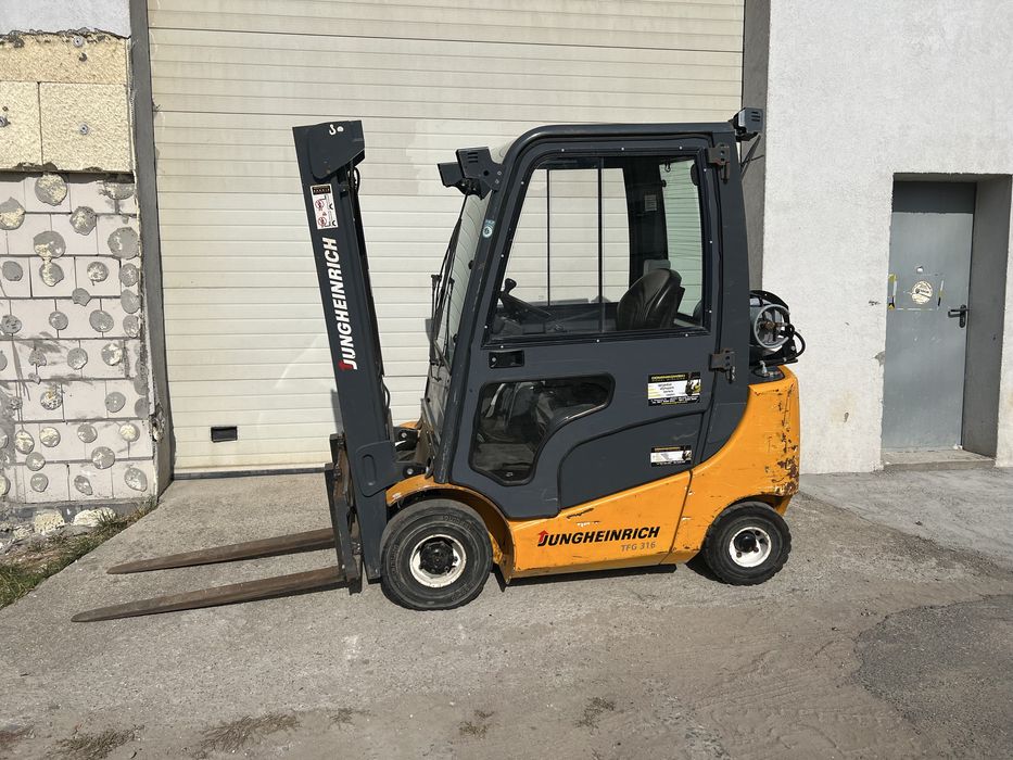 Wózek widłowy Jungheinrich TFG 316 | LPG | Pełna kabina | Maszt Duplex | 1.6T