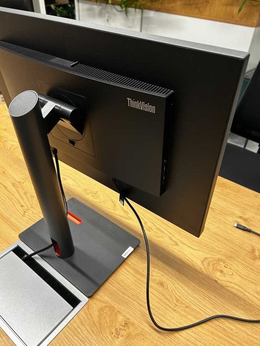 Monitor Lenovo ThinkVision P24h-30 z gwaracją [23.8", QHD, HUB, USB C]
