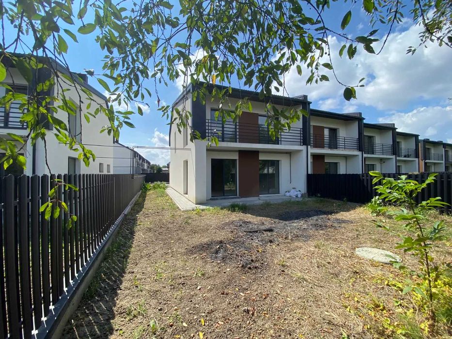 Продаж ЗДАНОГО та готового до ремонту БОКОВОГО таунхауса 136м2