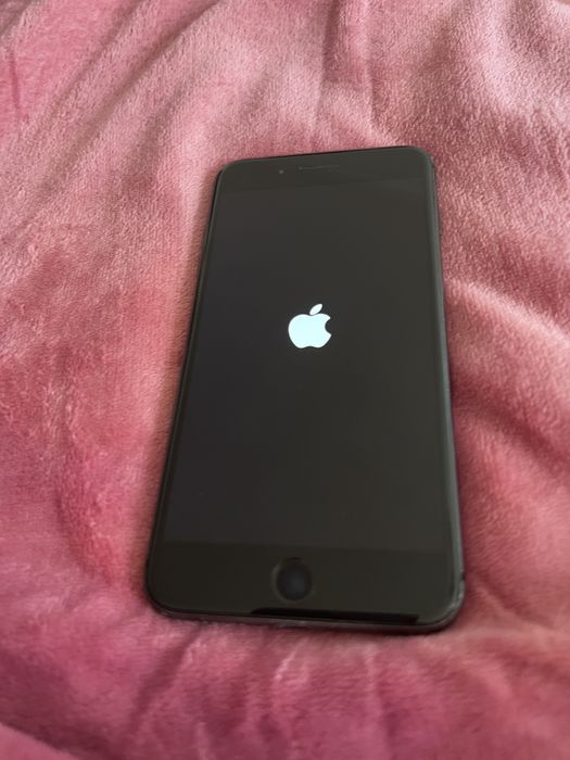 iPhone 8 Plus 64 Gb