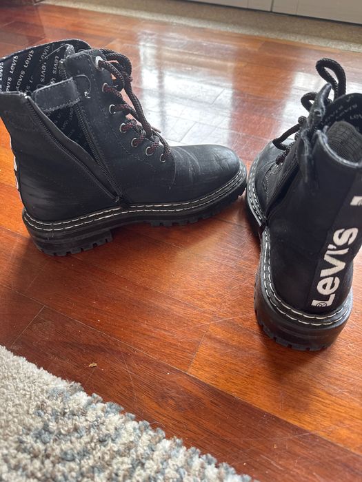 Botas Levis pretas 36