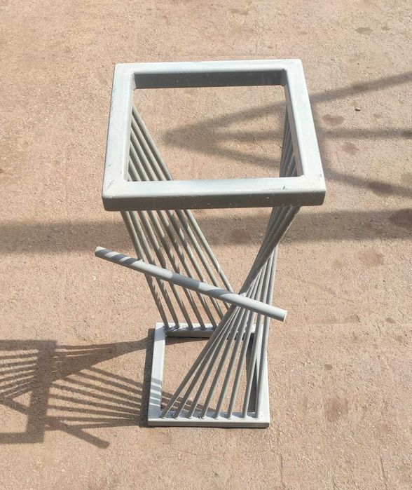 Hoker, stolik, kwietnik -  loft twister