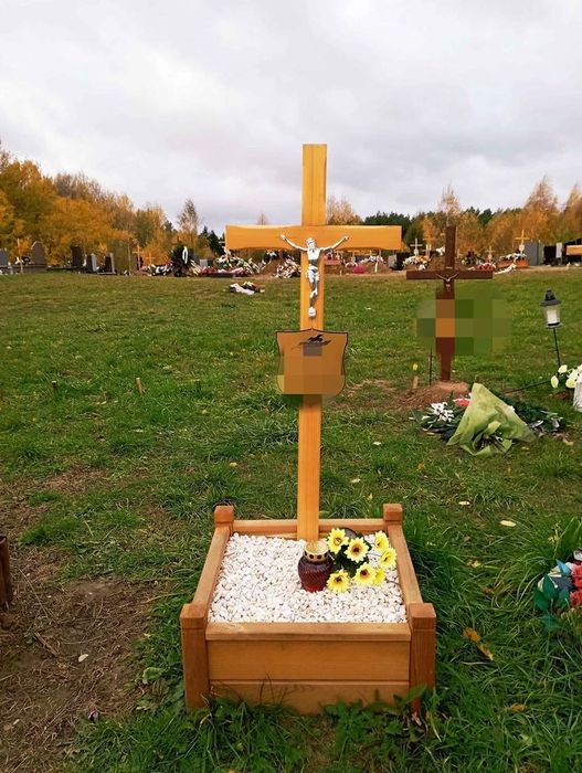 Skrzynka nagrobna (obrzeże  cmentarne, obudowa grobu)