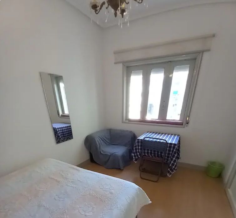 Quarto 210€ ou apartamento 800€ por semana