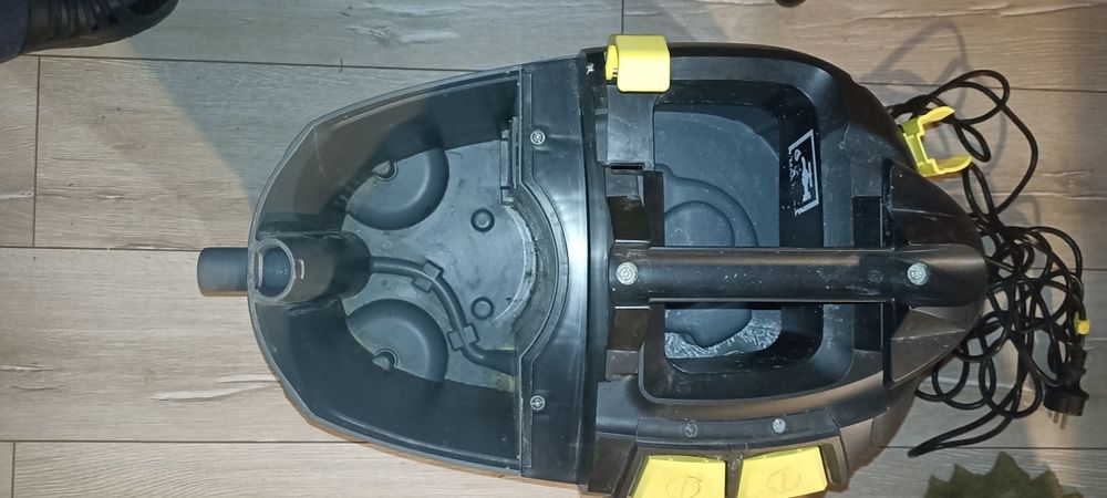Karcher Puzzi 8/1