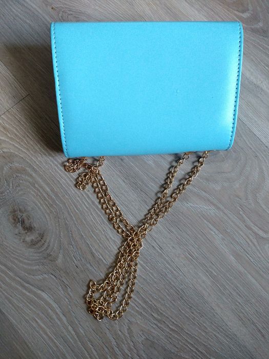 Torebka damska na łańcuszku 20 x 15