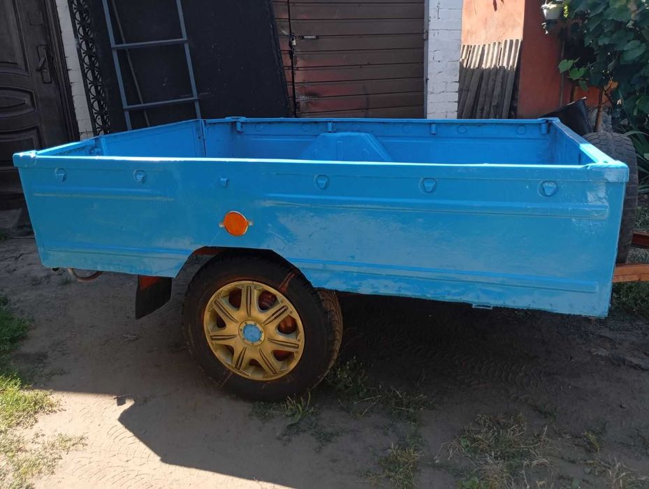 Легковий причіп в чудовому стані