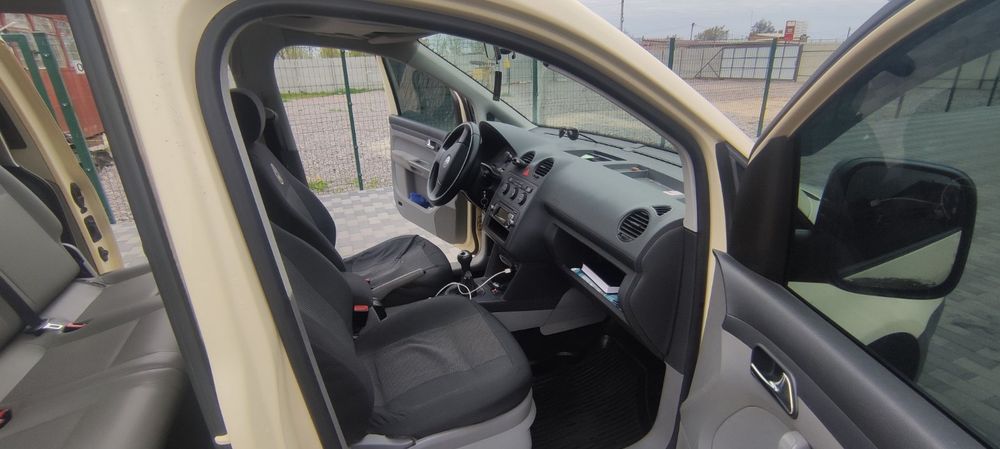 Продам кадді 2.0 газ бензин максі