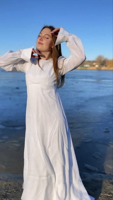 Вінтажна весільна максі сукня XX століття зі шлейфом розмір XS-M