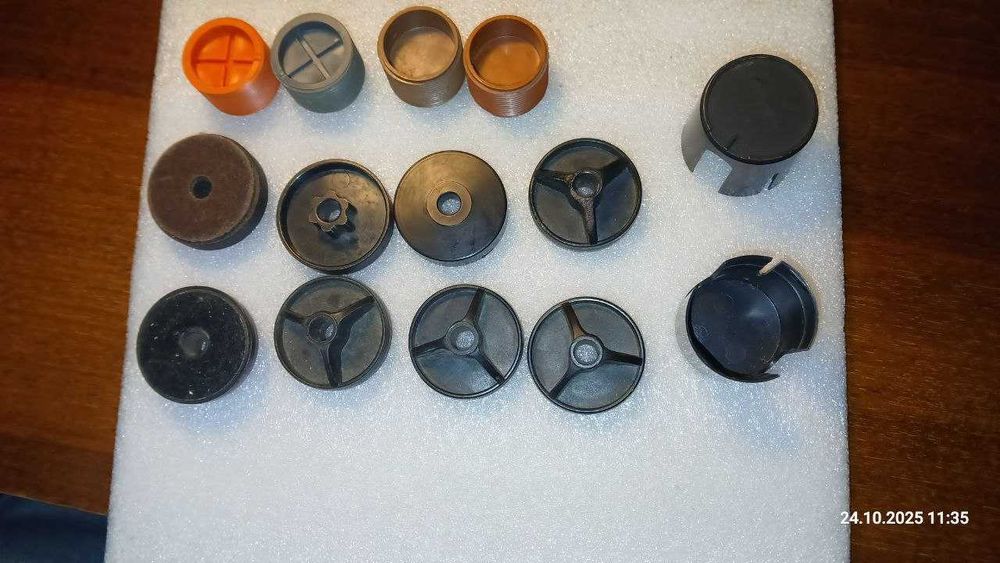 Разная пластмасса для проигрывателей