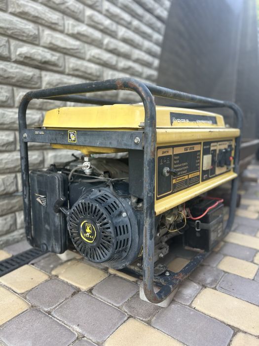 Продам Генератор