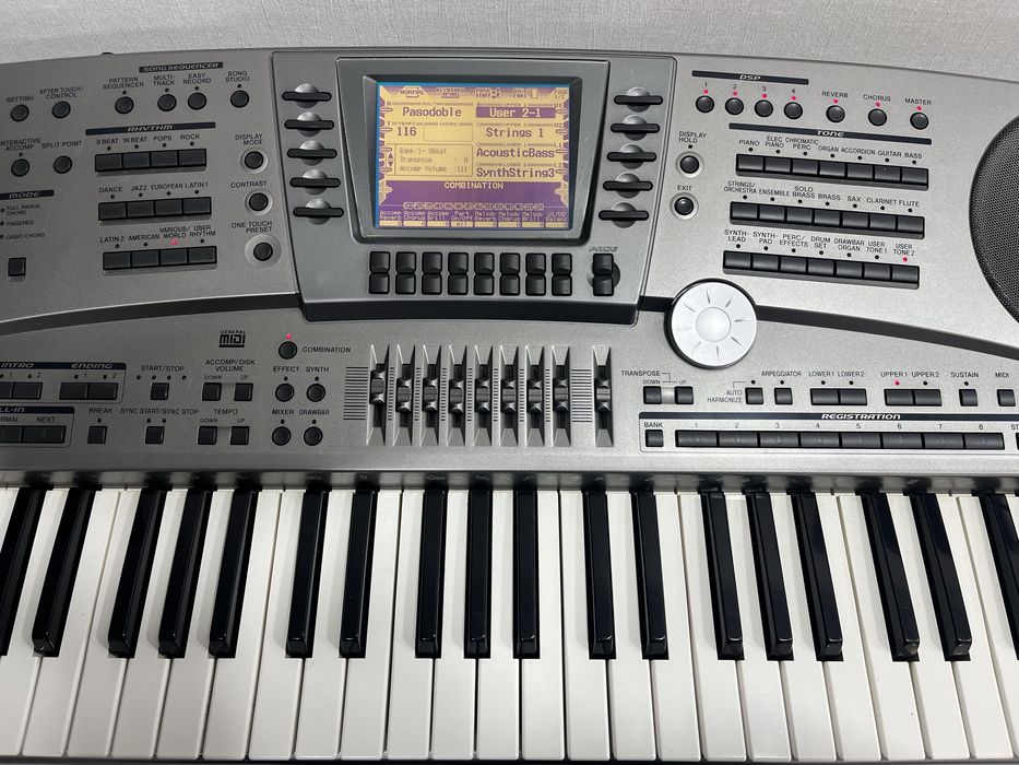 Синтезатор Casio MZ-2000  / Автоаккомпанемен / Оркестратор