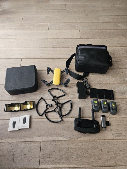DJI Spark Fly More Combo + 3 baterie + osłony śmigieł + torba | Stan bardzo dobry