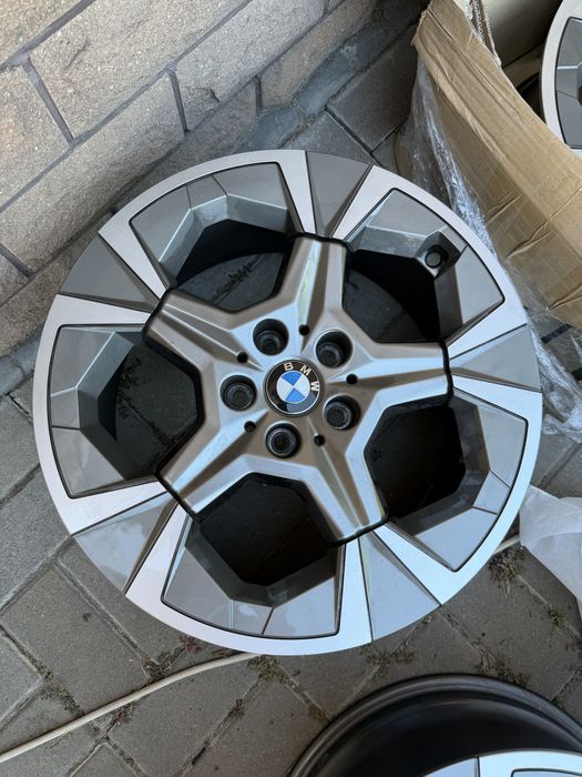 Диски bmw x1 u11 r18, 2024