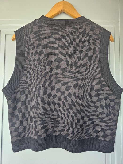 Divided By H&M dzaninowy sweter-kamizelka w kartkę iluzja
