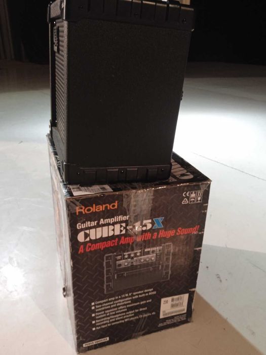 Комбопідсилювач Roland Cube 15x