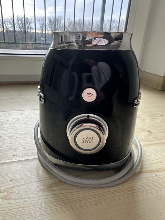 SMEG blender kielichowy