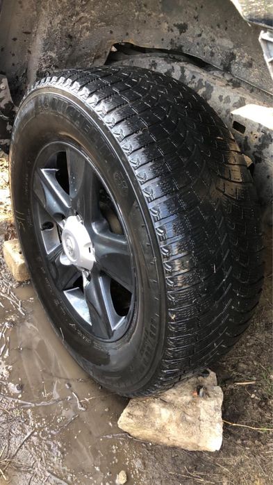 Оригинальные Диски  toyota land cruiser 200 с зимней резиной 285.60.18