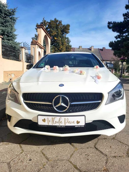 Auto do ślubu Mercedes CLA, biały mercedes, wynajem na wesele, na ślub
