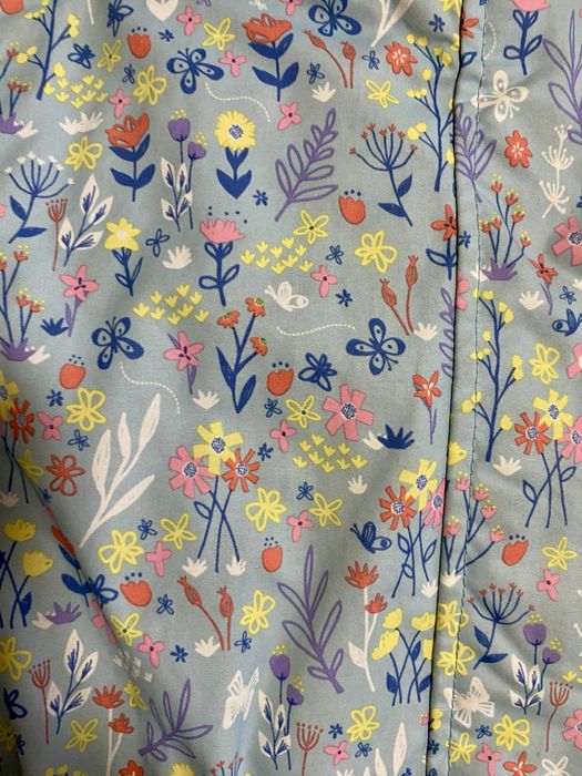 Ветровка красивая для девочки на 7-8 лет 122-128 см