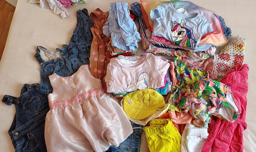 Paka ubrań dla dziewczynki, r.92