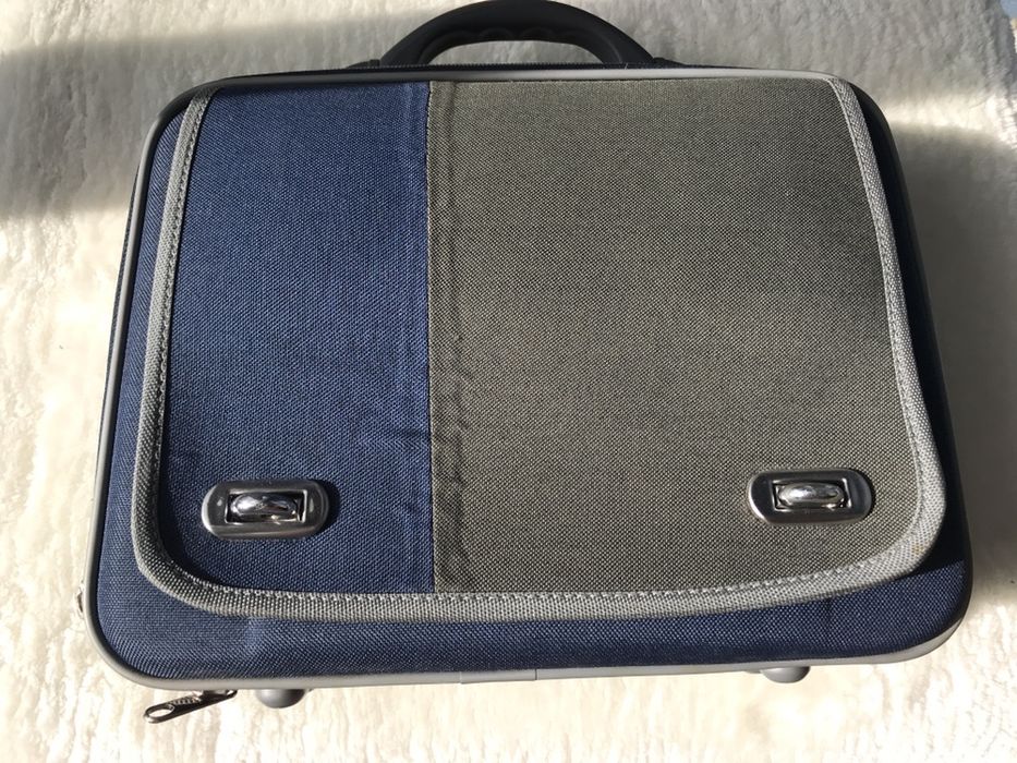 1 mala/pasta para portátil/tablet e documentos NOVA