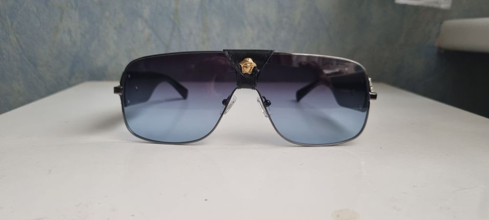 Okulary przeciwsłoneczne versace unisex dobrze wykonane czarne versace