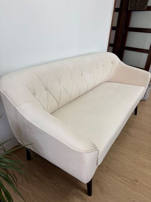 Kanapa w stylu skandynawskim