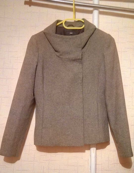 отдам верхнюю одежду