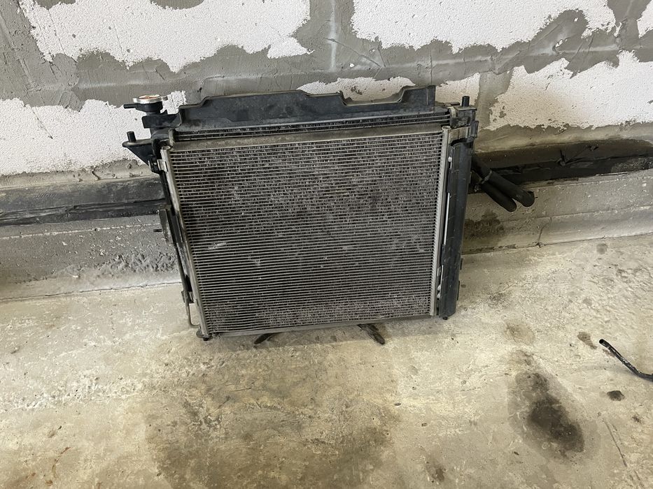 Радиатор основной кондера акпп Hyundai Santa fe 3 вентилятор