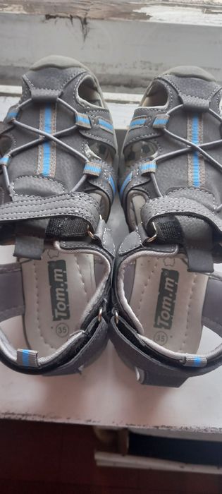 Продам сандалі для хлопчика.