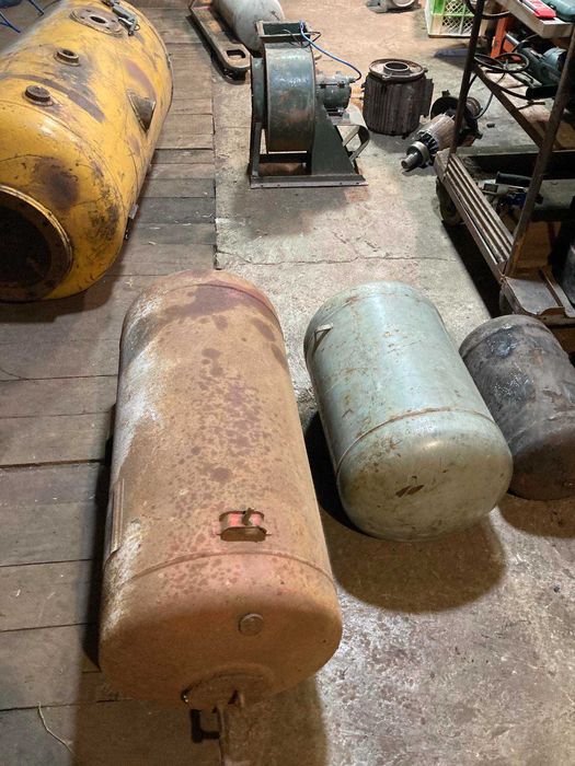 ресивер 300 літров