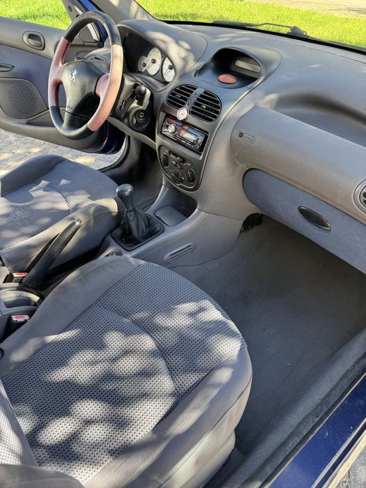 Peugeot 206 1.1i Gasolina | 2003 | Nacional | 5 Portas