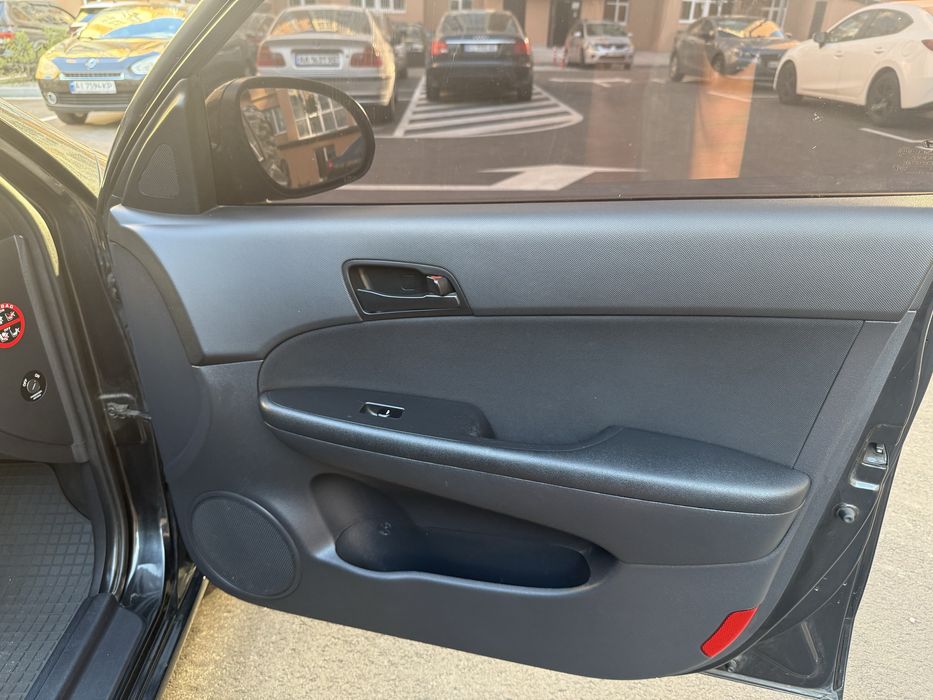 Hyundai i30, 1.6 дизель
