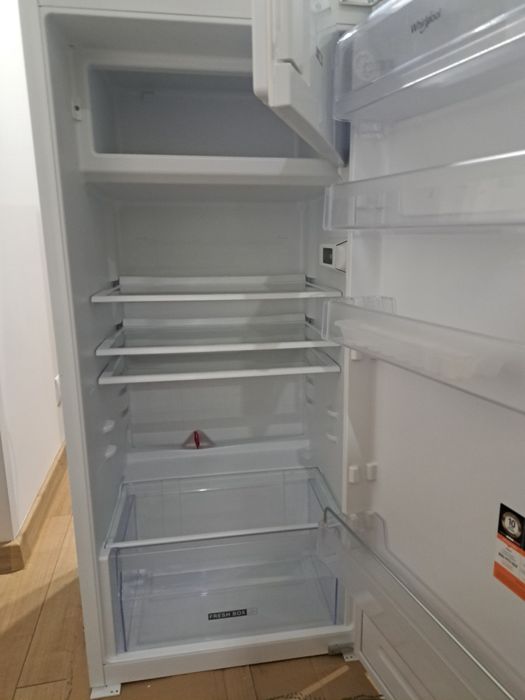 Lodówka do zabudowy Whirlpool ARG 7341