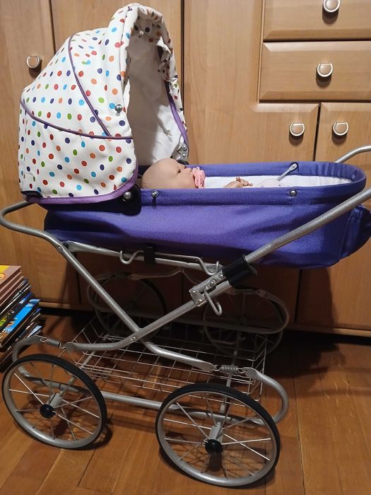 Duży wózek głęboki dla lalki i kołyska