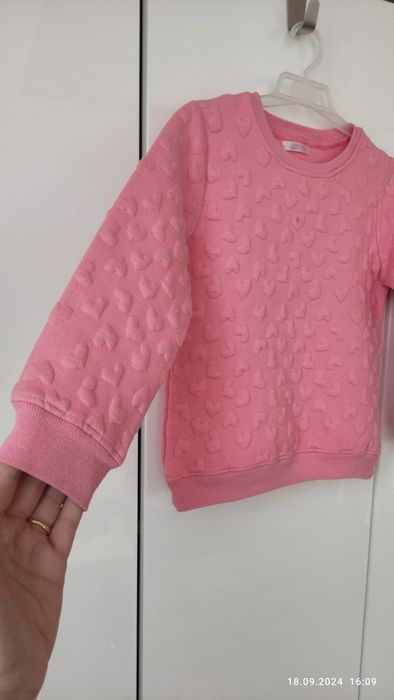 Bluza w wytłaczane serduszka r 116