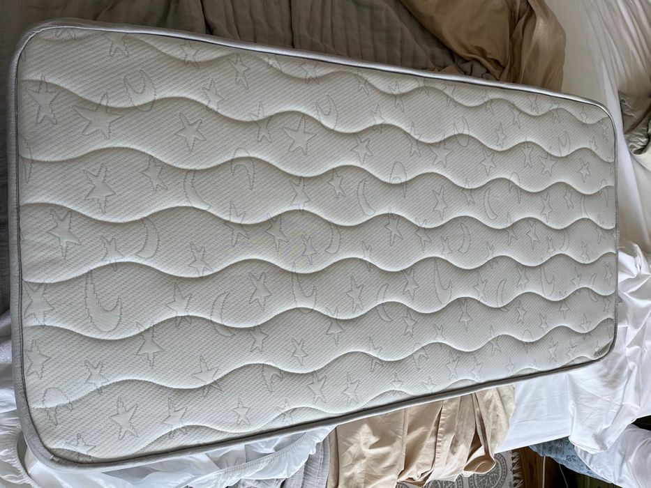 Colchao ortopedico molas infantil cama 120x60 pouco usado