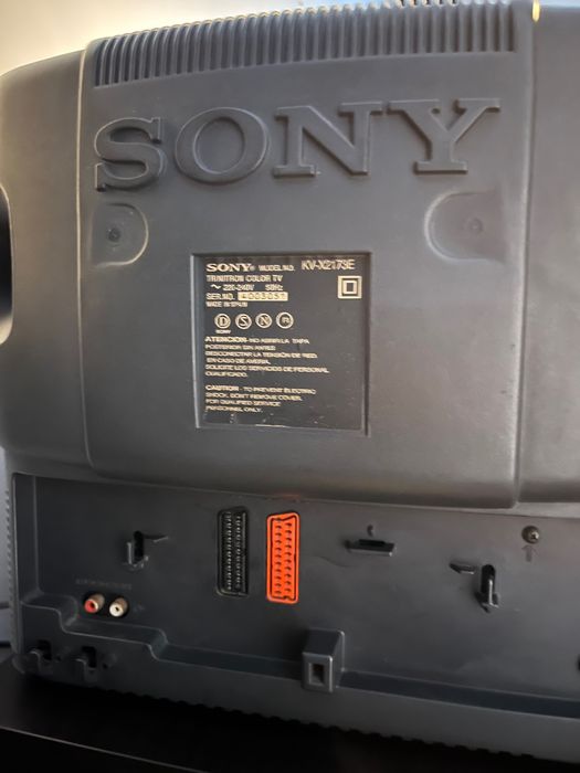 TV Sony Trinitron KV-X2173E
