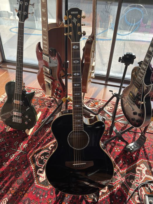 Guitarra Yamaha CPX 1000