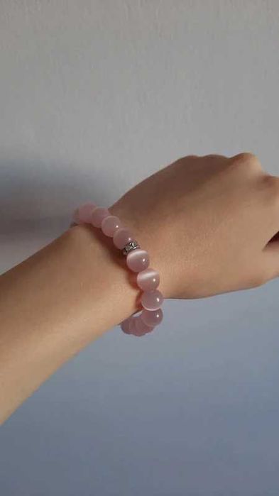 Różowa bransoletka z serduszkiem i cyroniami coquette