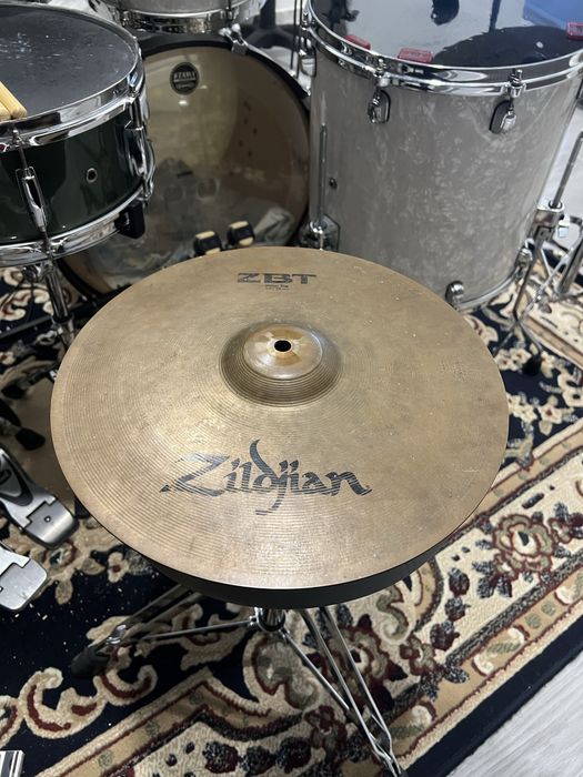 Pack 3 Pratos Bateria Zildjian ZBT Hi Hats Ride