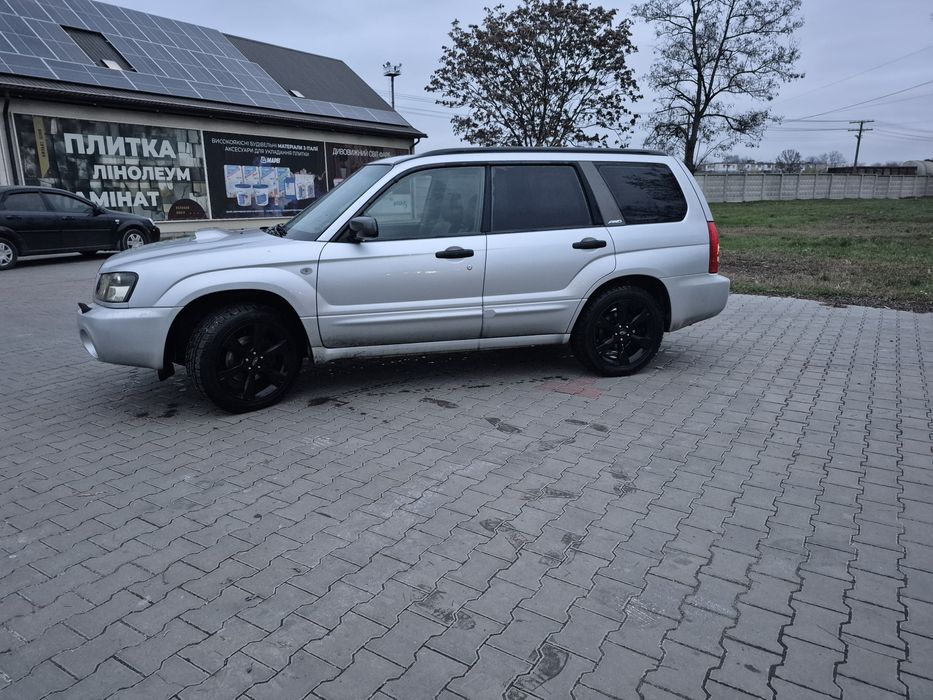 Субару форестер 2004г