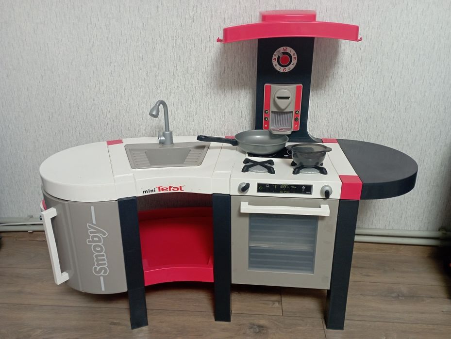 Продам дитячу кухню "mini Tefal"