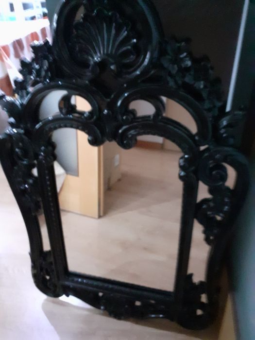 Espelho lacado a preto