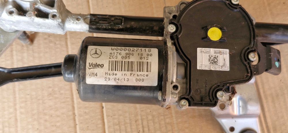 Motor Limpa vidros Mercedes A180 (W176). Mod 2013.