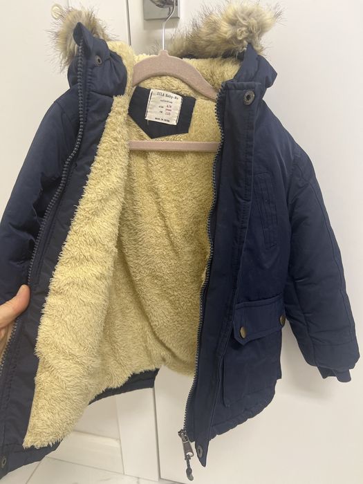 Куртка Next , Zara на 4-5років